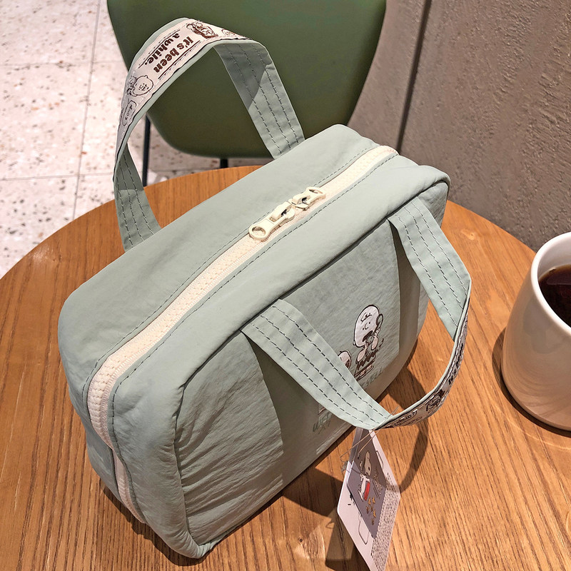 スヌーピー ハンギングトイレタリーバッグ 大容量 防水 ポー - Japanese Lifestyle Goods のレビューと価格
